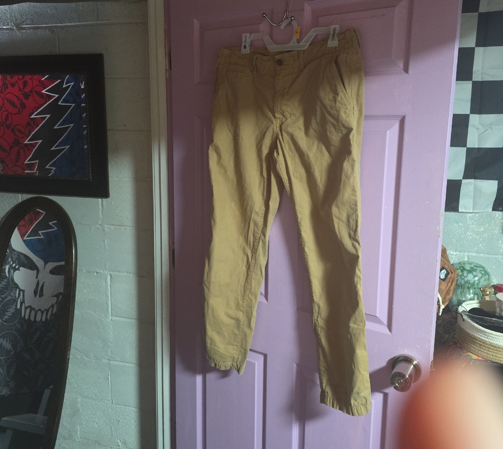 Men's Casual Chino Pants in Mustard Yellow